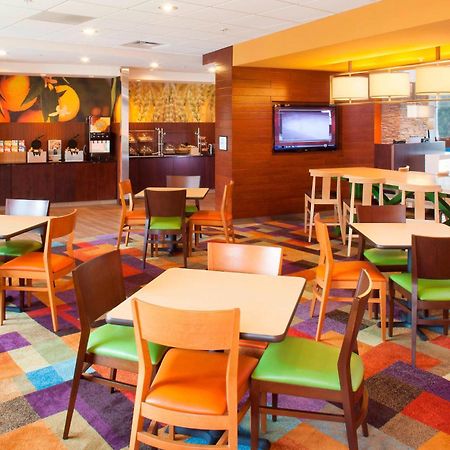 亚特兰大万豪格威内特广场费尔菲尔德酒店 杜鲁斯 外观 照片